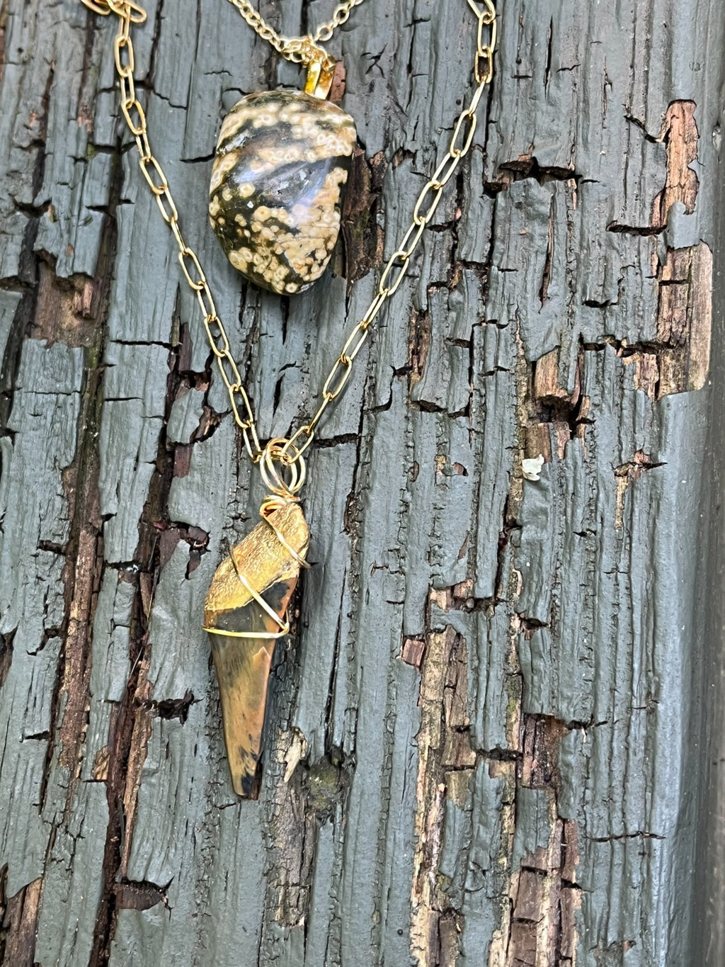 Moss & Walnut