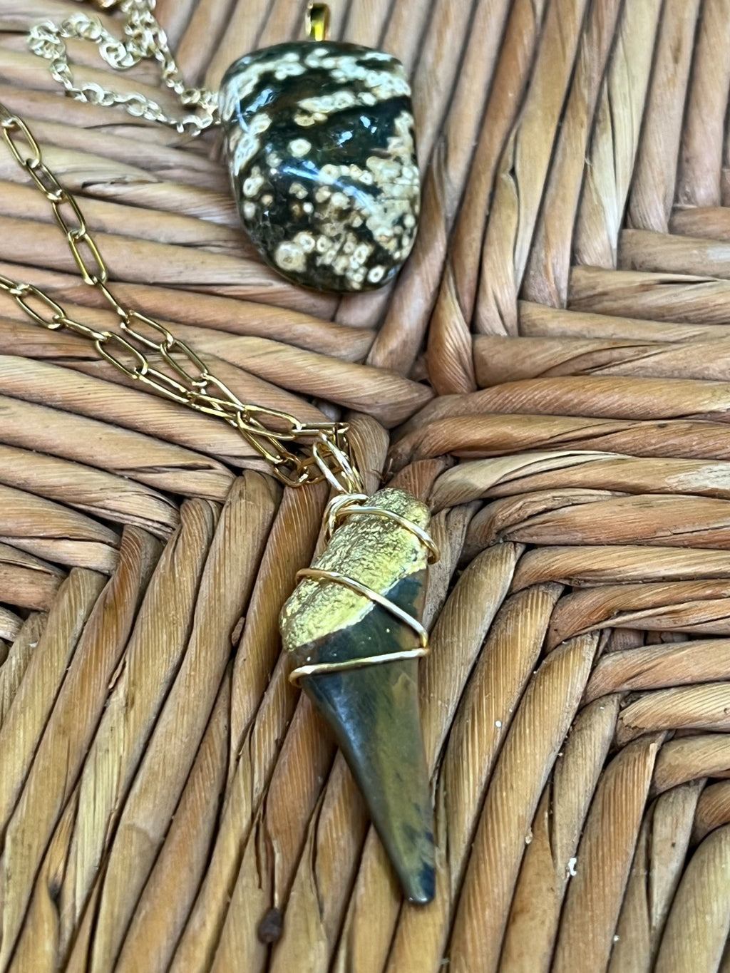 Moss & Walnut